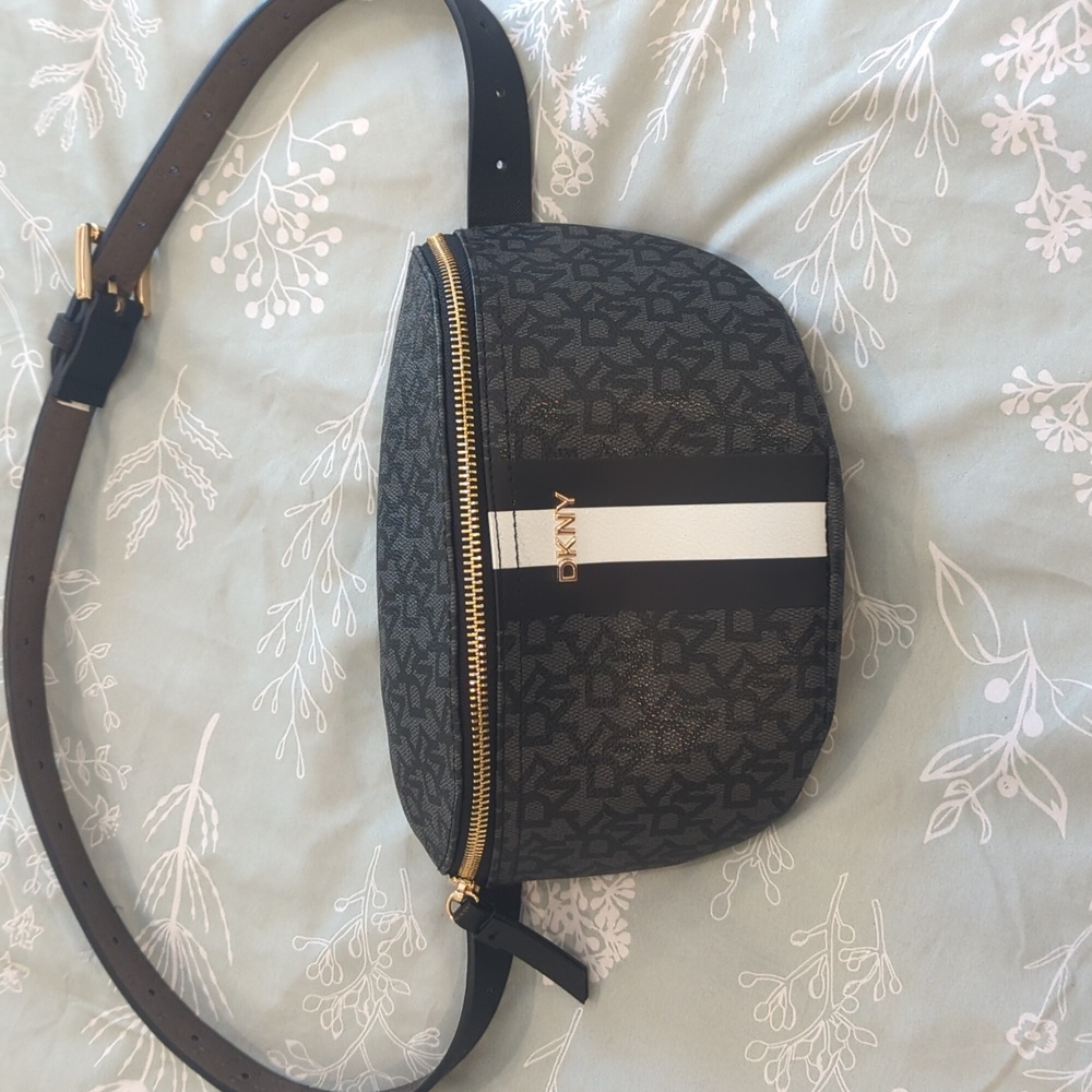 DKNY Fanny Pack